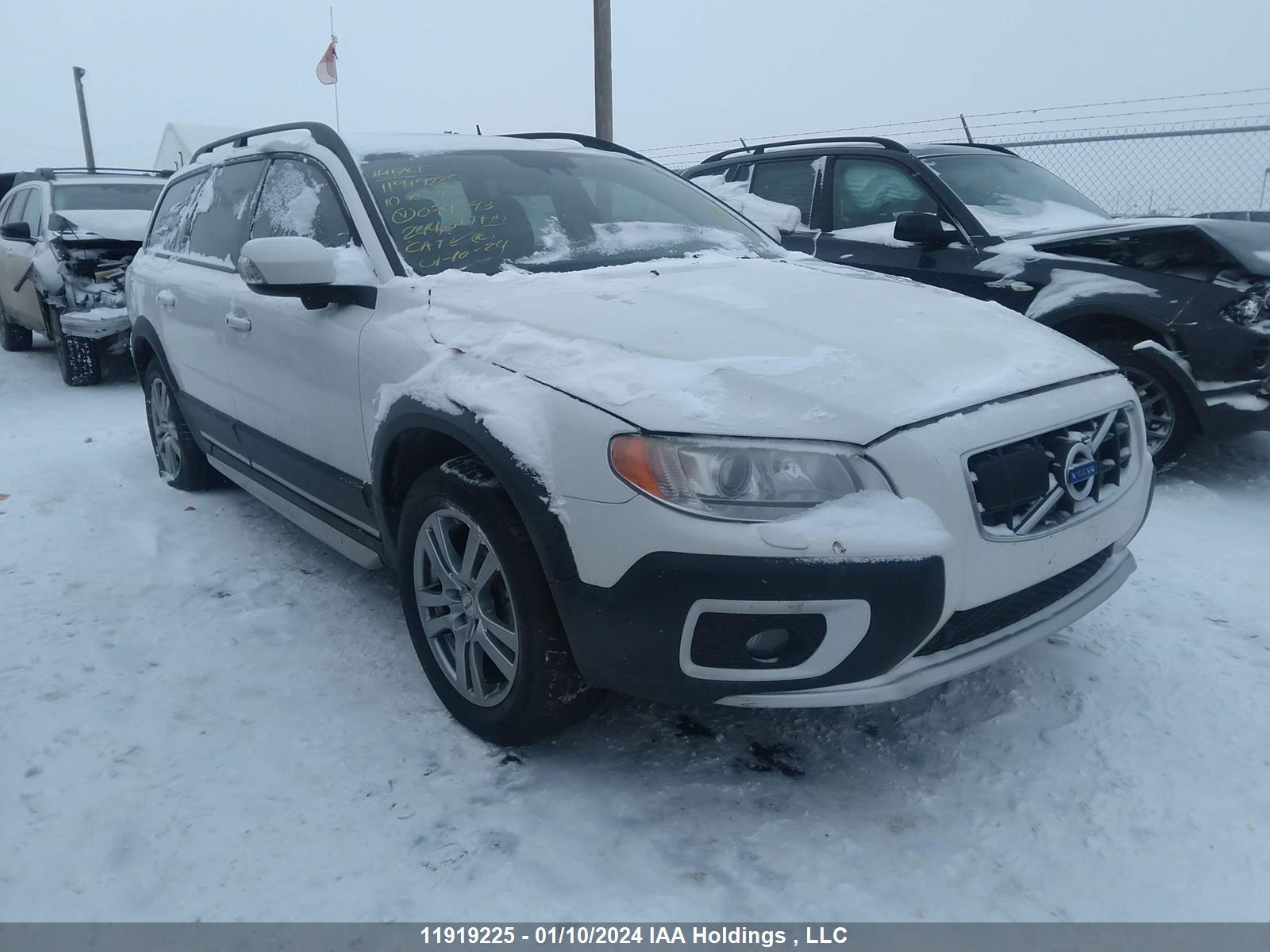 VOLVO XC70 2010 yv4bz9928a1074573