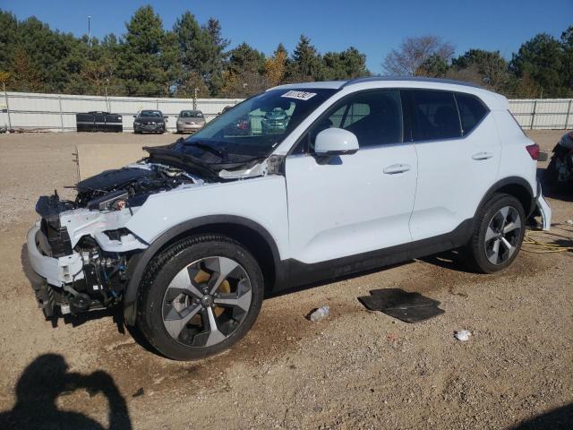 VOLVO XC40 PLUS 2024 yv4l12ue0r2350934