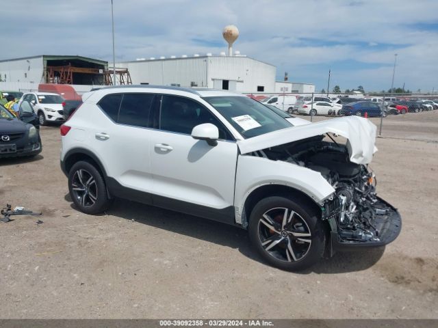 VOLVO XC40 2023 yv4l12ue1p2029854