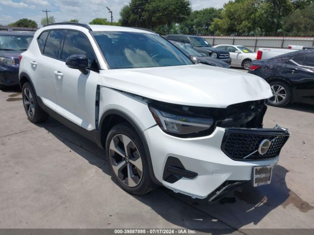 VOLVO XC40 2024 yv4l12uk0r2210291