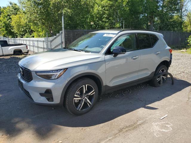 VOLVO XC40 CORE 2024 yv4l12uk6r2338924