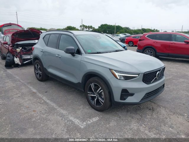 VOLVO XC40 2024 yv4l12uk9r2222925