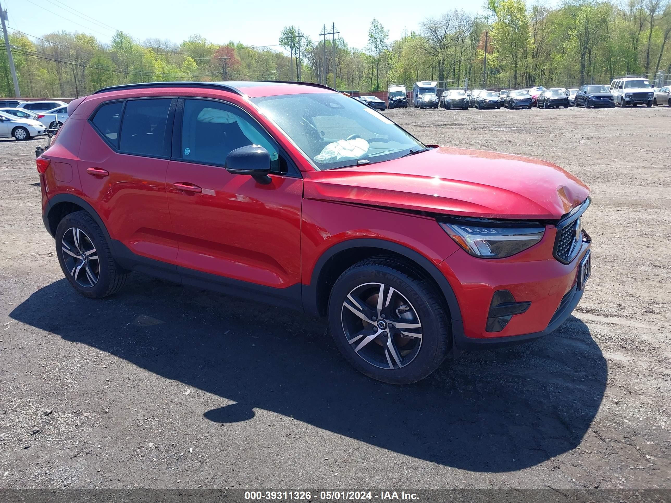 VOLVO XC40 2024 yv4l12ukxr2271261