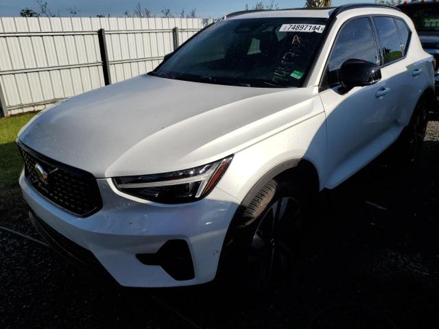 VOLVO XC40 PLUS 2024 yv4l12ul5r2202695