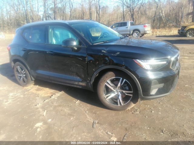 VOLVO XC40 2023 yv4l12uv7p2109661