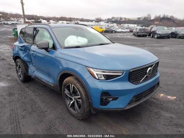 VOLVO XC40 2023 yv4l12uw1p2092140