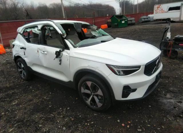 VOLVO XC40 2023 yv4l12uw7p2013747