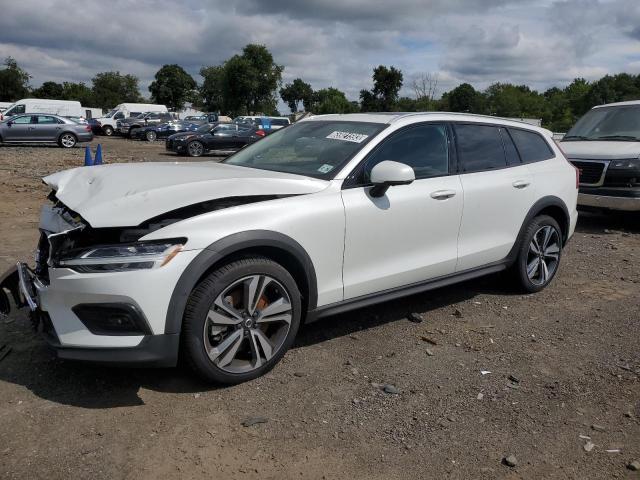 VOLVO V60 CROSS 2023 yv4l12wy0p2105698