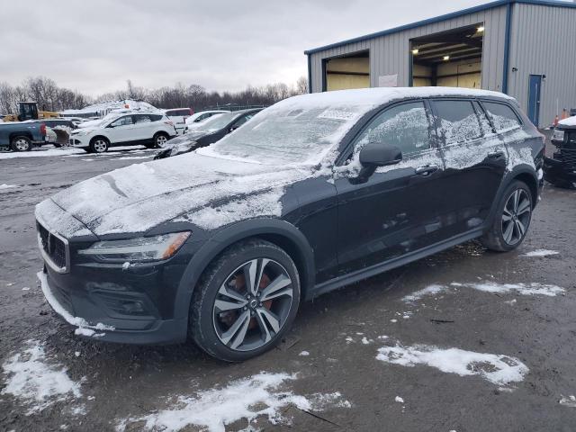 VOLVO V60 CROSS 2023 yv4l12wz2p2109339