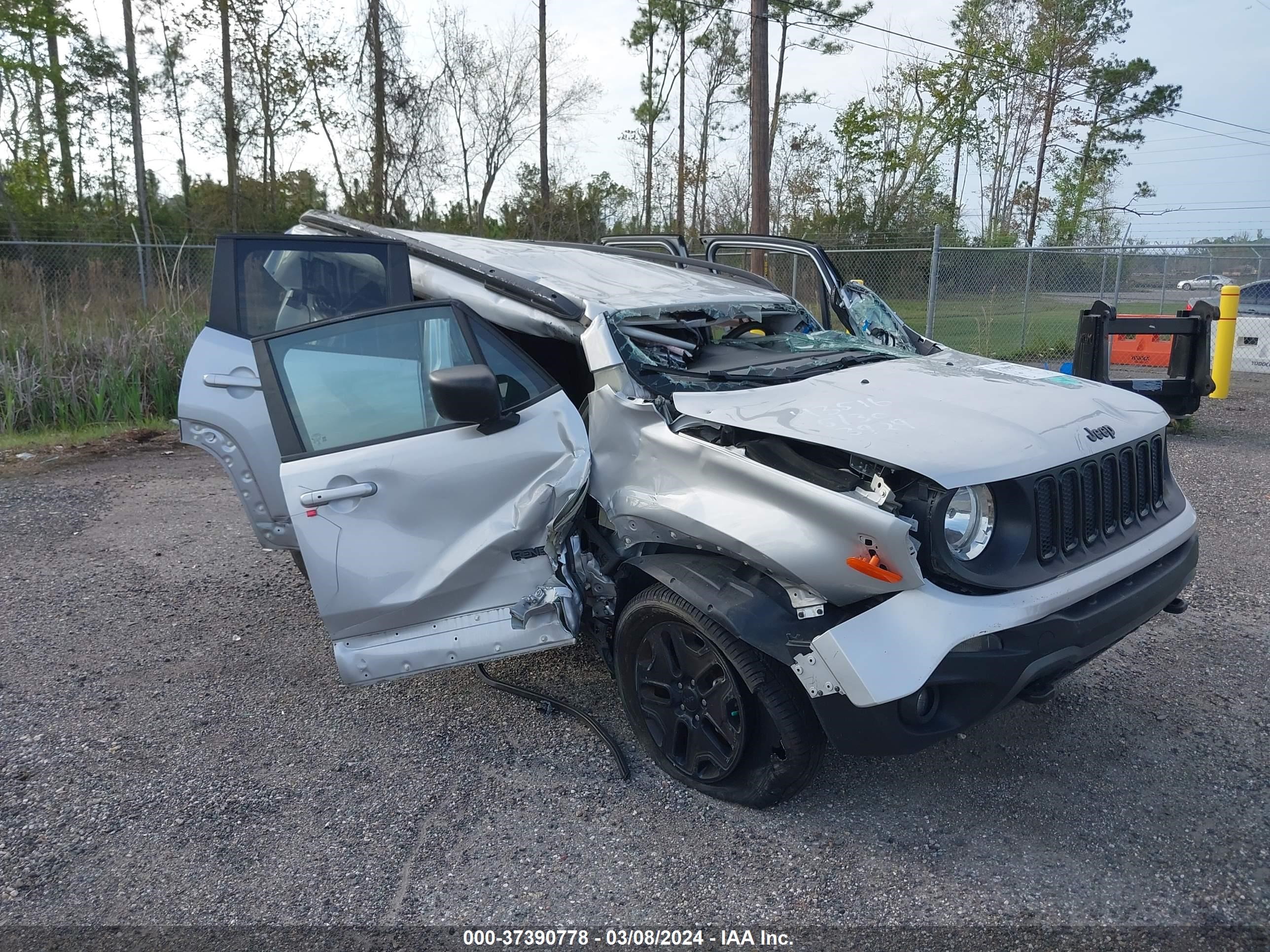 JEEP RENEGADE 2018 zaccjbab2jph63929