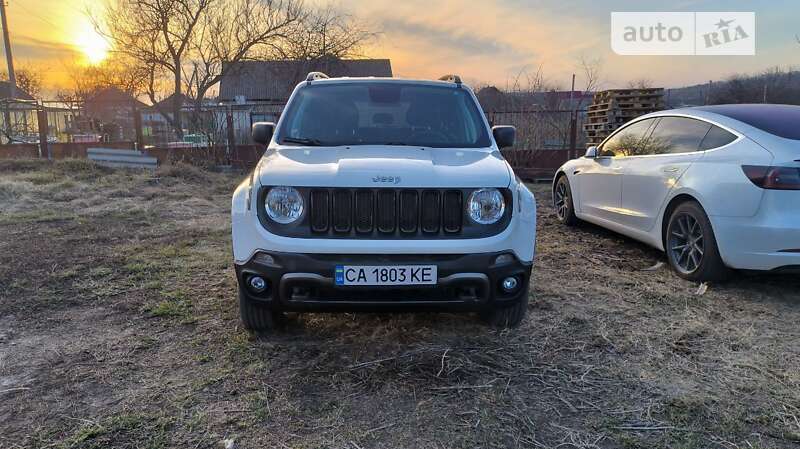 JEEP RENEGADE 2018 zaccjbab6jph52528