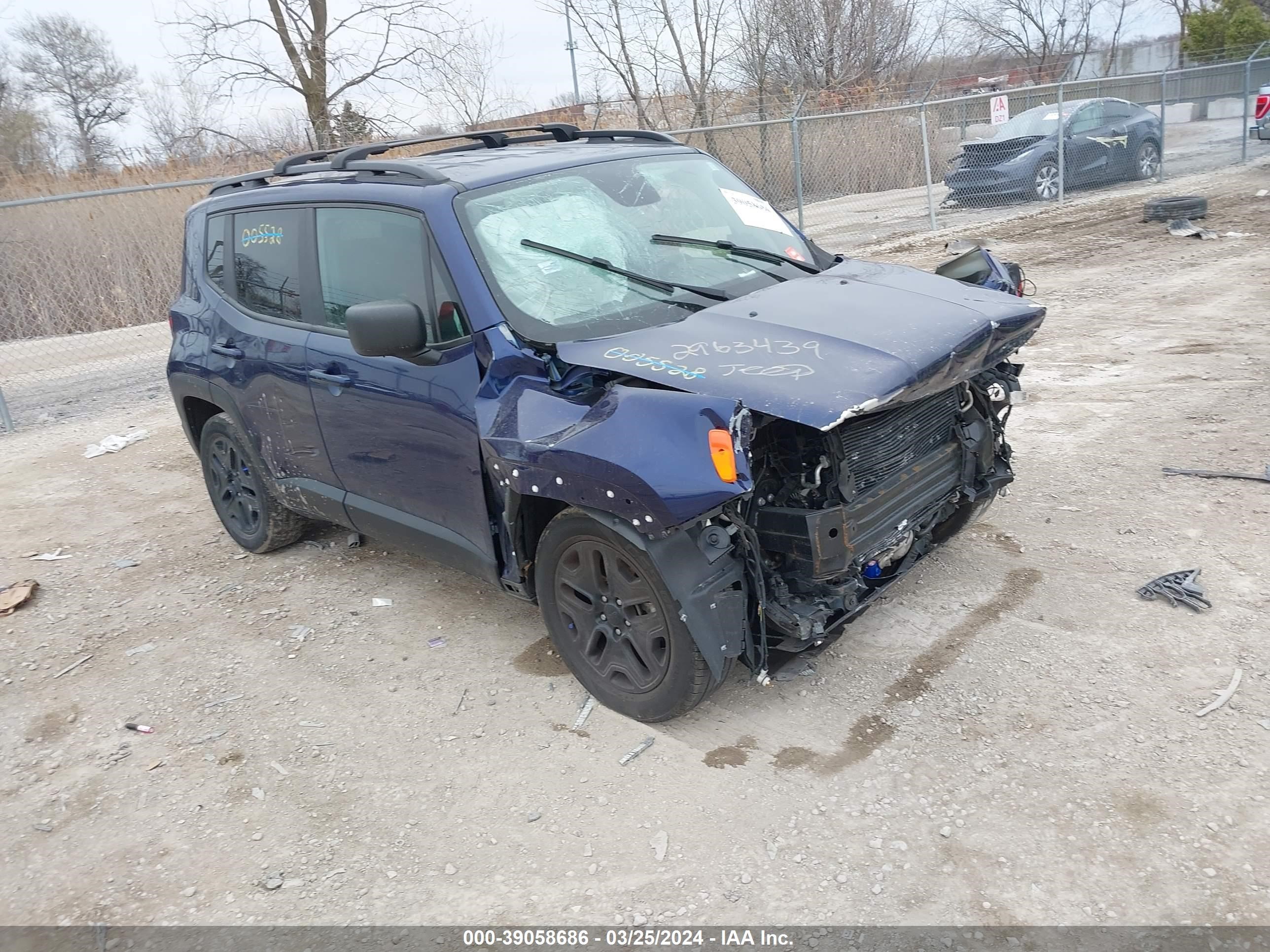 JEEP RENEGADE 2018 zaccjbab8jph58864