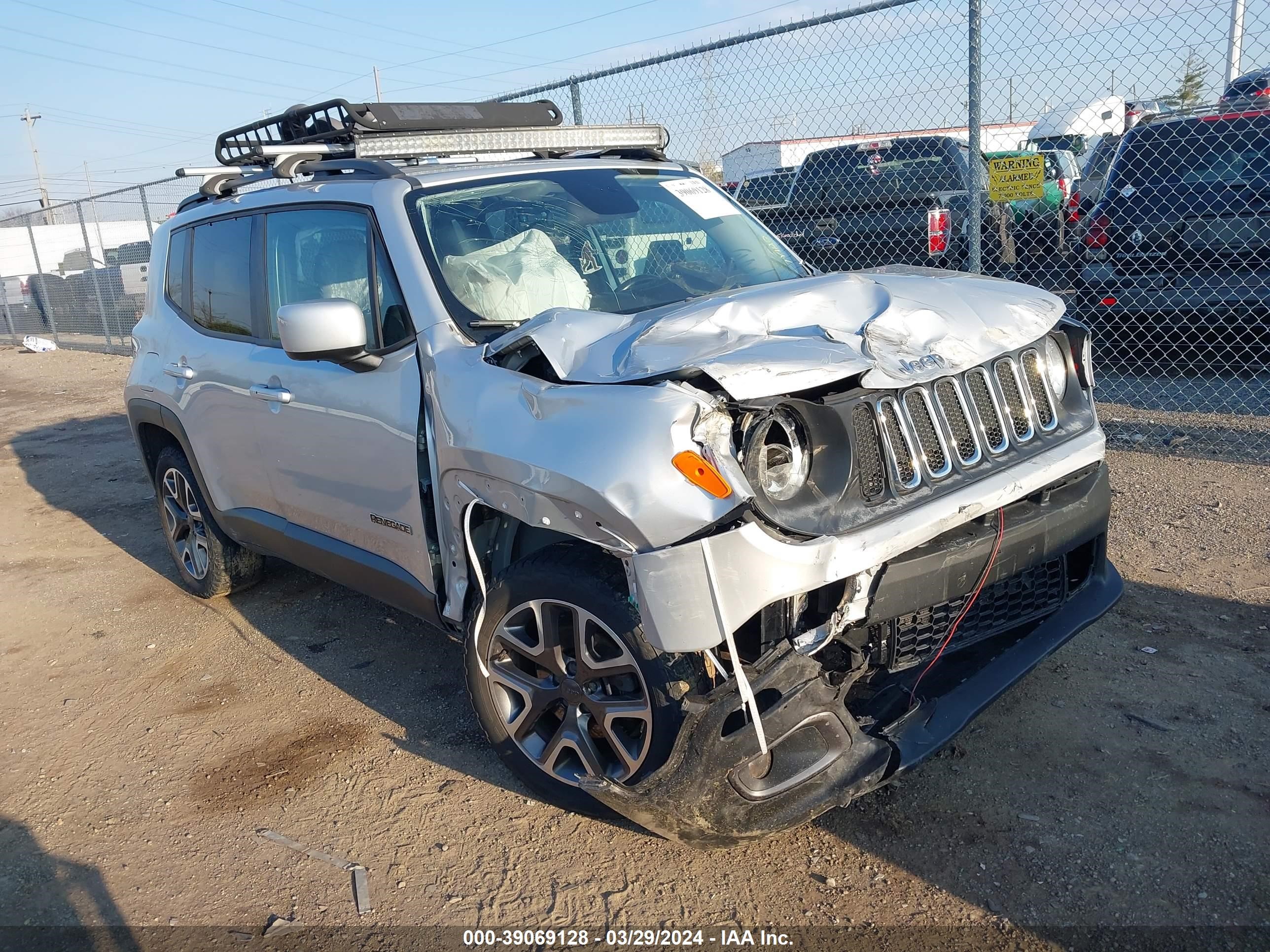 JEEP RENEGADE 2017 zaccjbbb7hpf62455