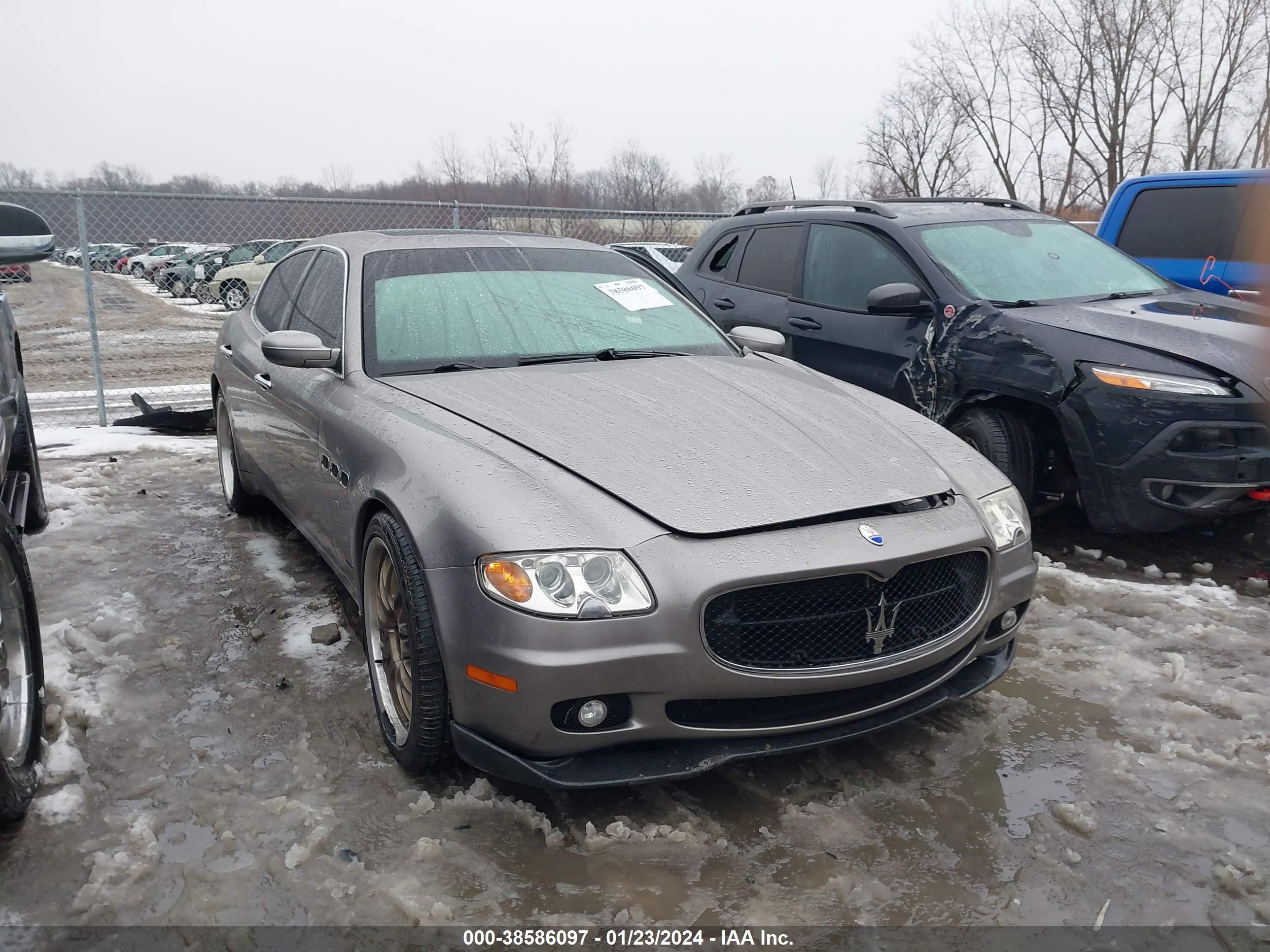 MASERATI QUATTROPORTE 2006 zamce39a160026042