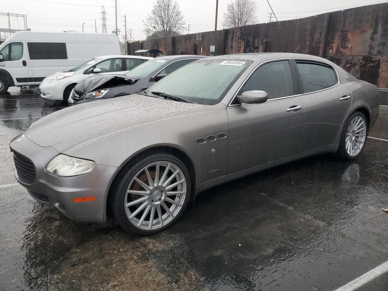 MASERATI QUATTROPORTE 2005 zamce39a850015733