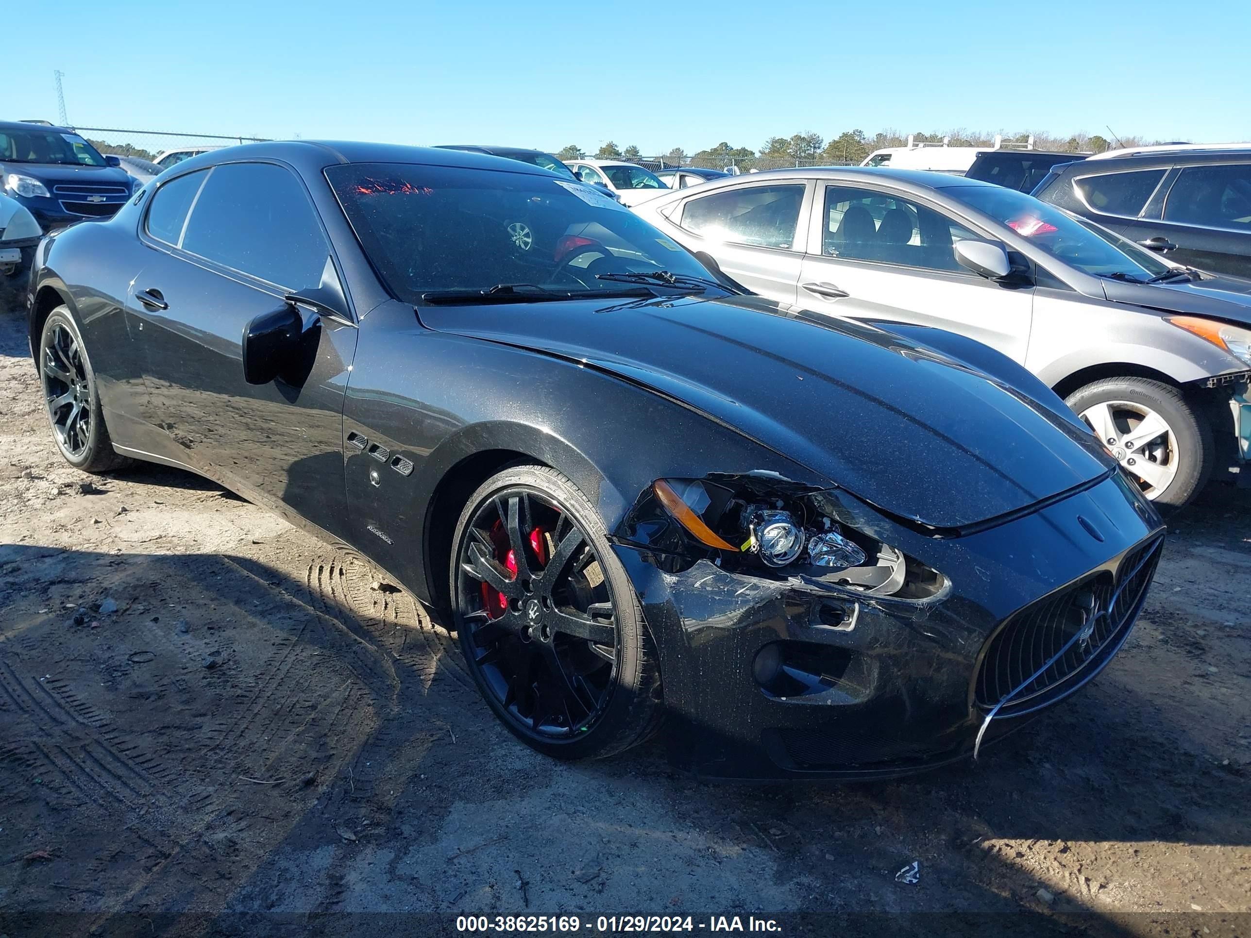 MASERATI GRANTURISMO 2008 zamgj45a880040628