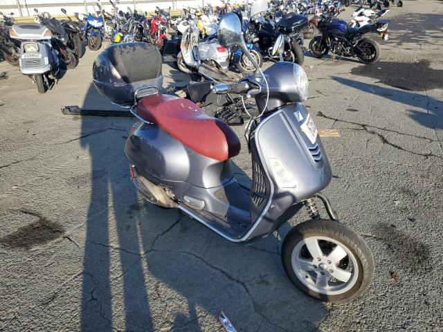 VESPA GTS 300 SU 2015 zapm459l0f5200077