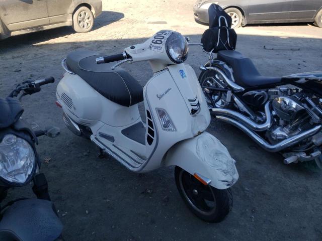 VESPA GTS 300 SU 2016 zapm459l6g5101152