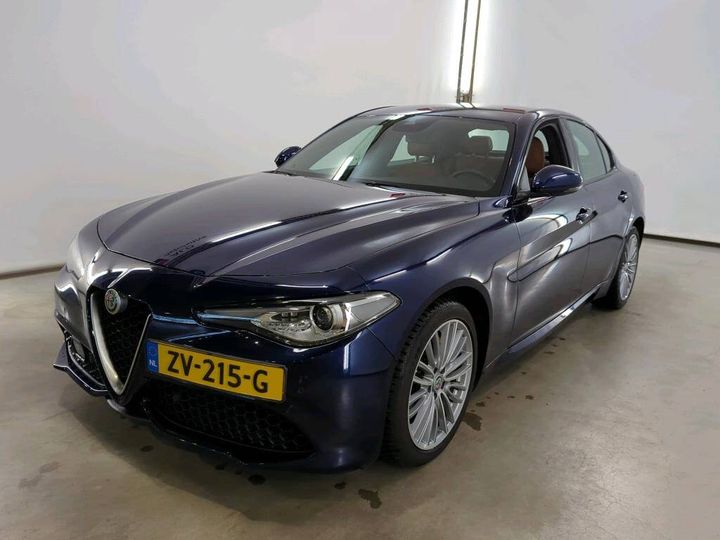 ALFA-ROMEO GIULIA 2019 zareaebn3k7610127