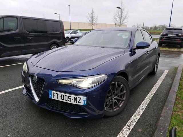 8 ALFA ROMEO GIULIA 2020 zareaebx2l7640030