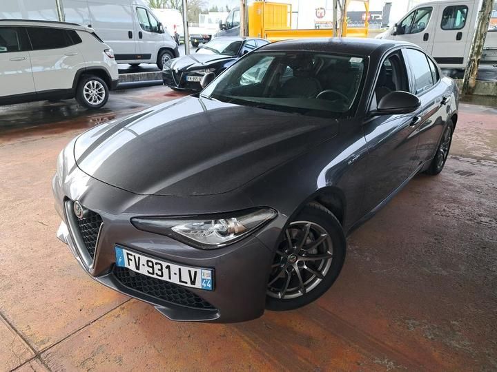 29 ALFA ROMEO GIULIA 2020 zareaebxxl7641538