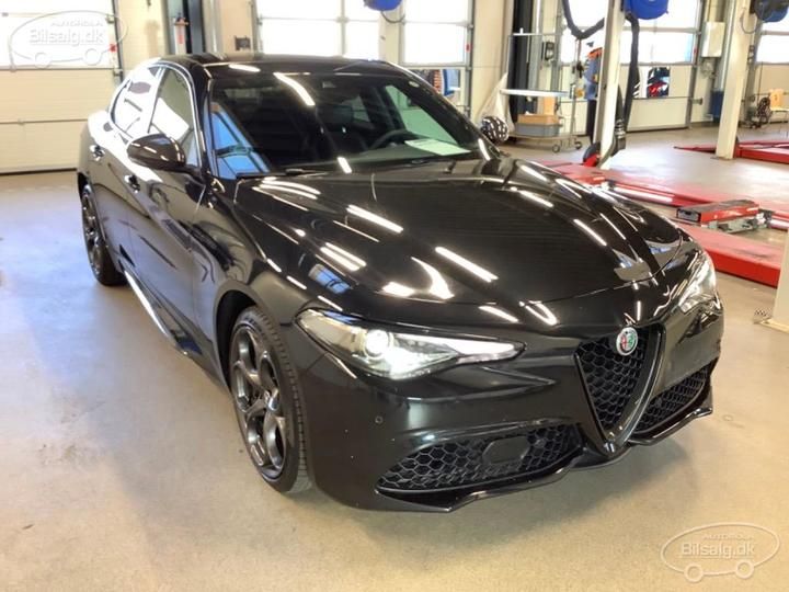 ALFA-ROMEO GIULIA SALOON 2019 zareafdnxk7610483