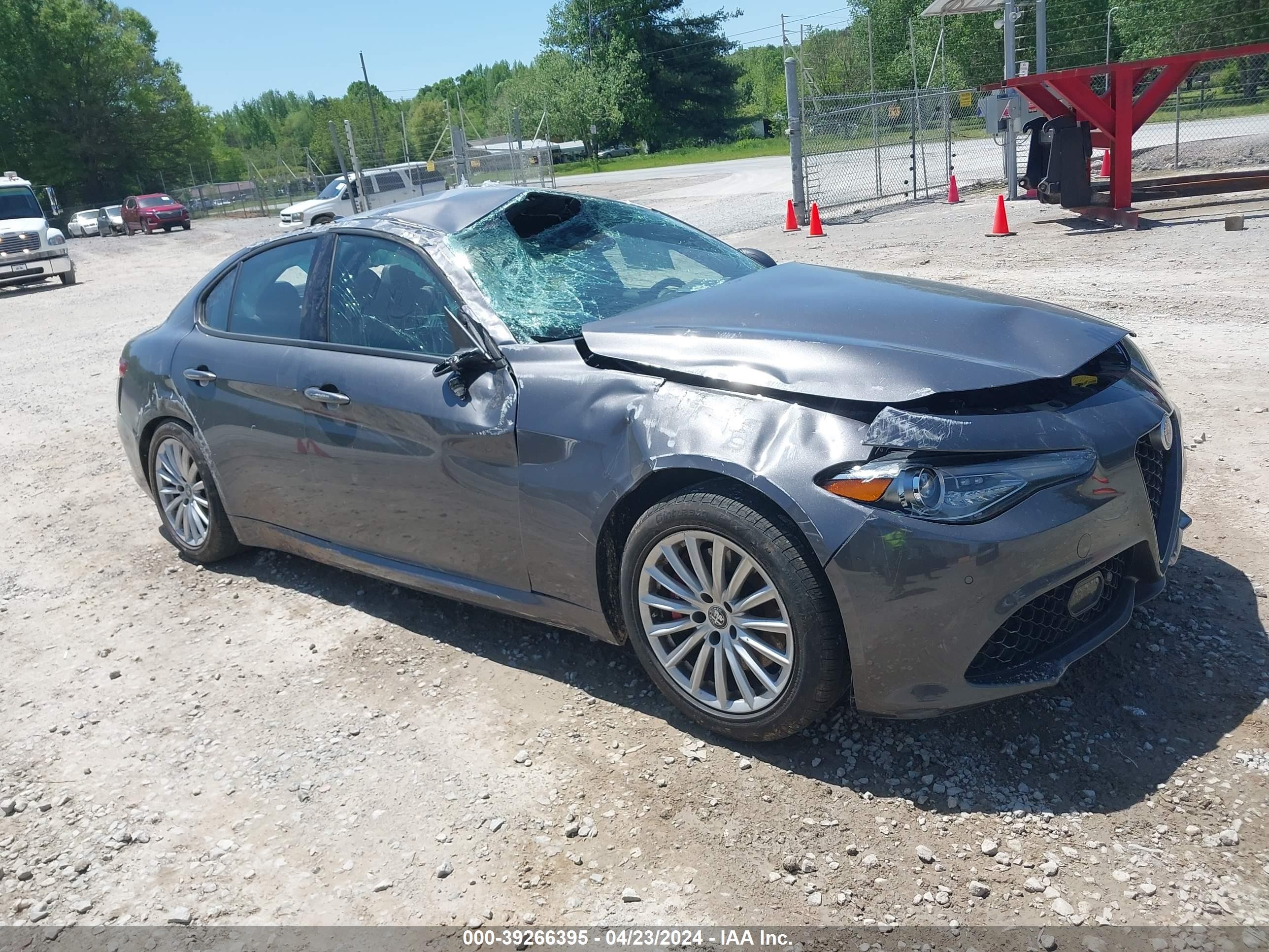 ALFA-ROMEO GIULIA 2023 zarfaman7p7671200