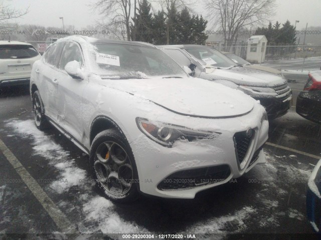 ALFA-ROMEO STELVIO 2017 zasfakbn3j7b82319