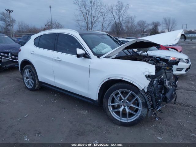 ALFA-ROMEO STELVIO 2018 zasfakbn7j7b98295