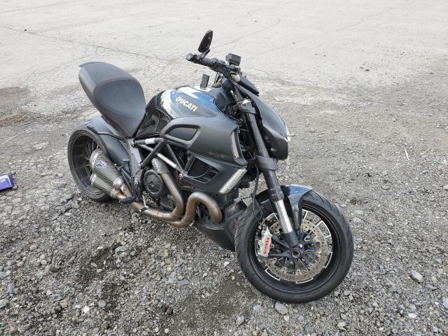 DUCATI DIAVEL 2012 zdm13blw0cb008166