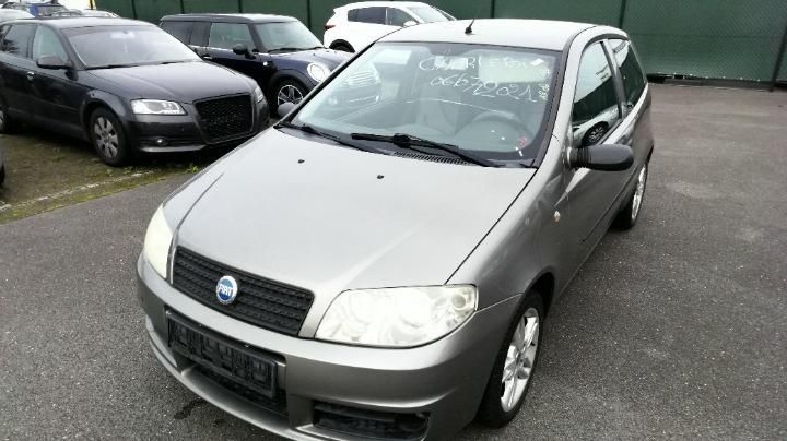 FIAT PUNTO HATCHBACK 2005 zfa18800004944618