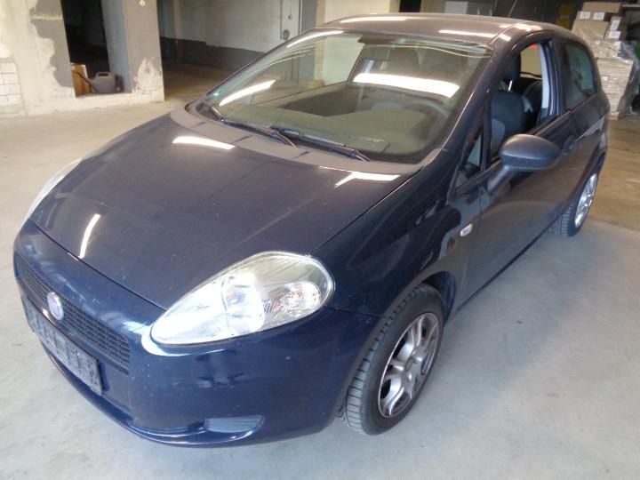 FIAT GRANDE PUNTO HATCHBACK 2011 zfa19900000824415