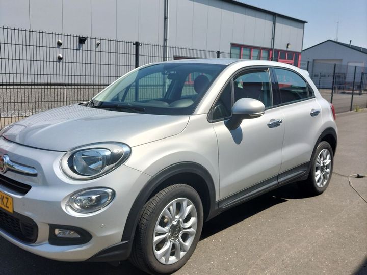 FIAT 500 X 2016 zfa3340000p454304