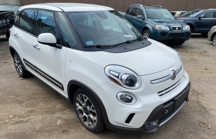 FIAT 500L TREKK 2014 zfbcfadhxez008632